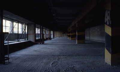 Jacqueline Pennell, Mirror Mirror, installation view, mixed media, Sarah Lane Studios Car Park, 1996